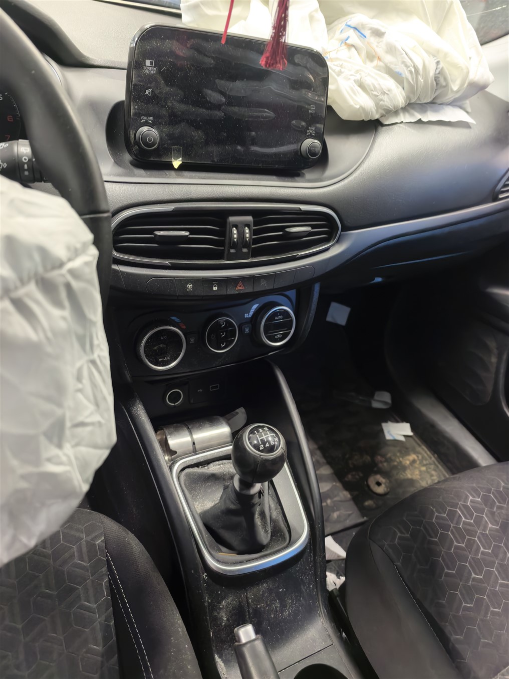 TOFAS-FIAT EGEA CROSS URBAN 1.4 FIRE 95 E6D